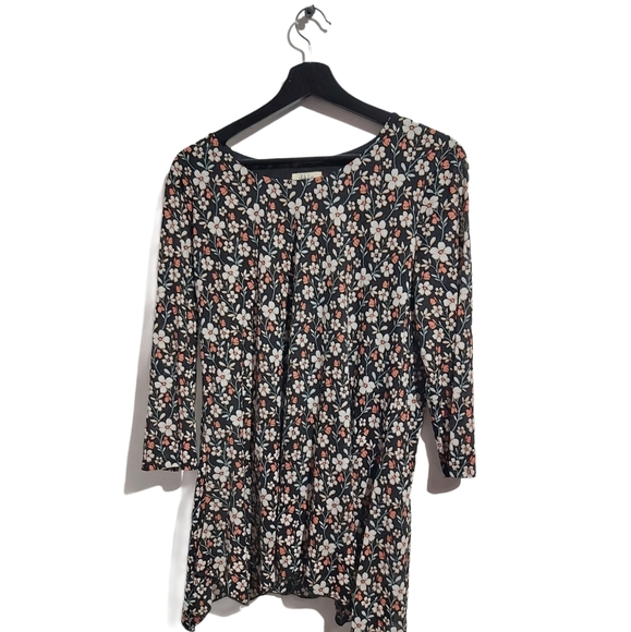 Floral tunic - Picture 1 of 4